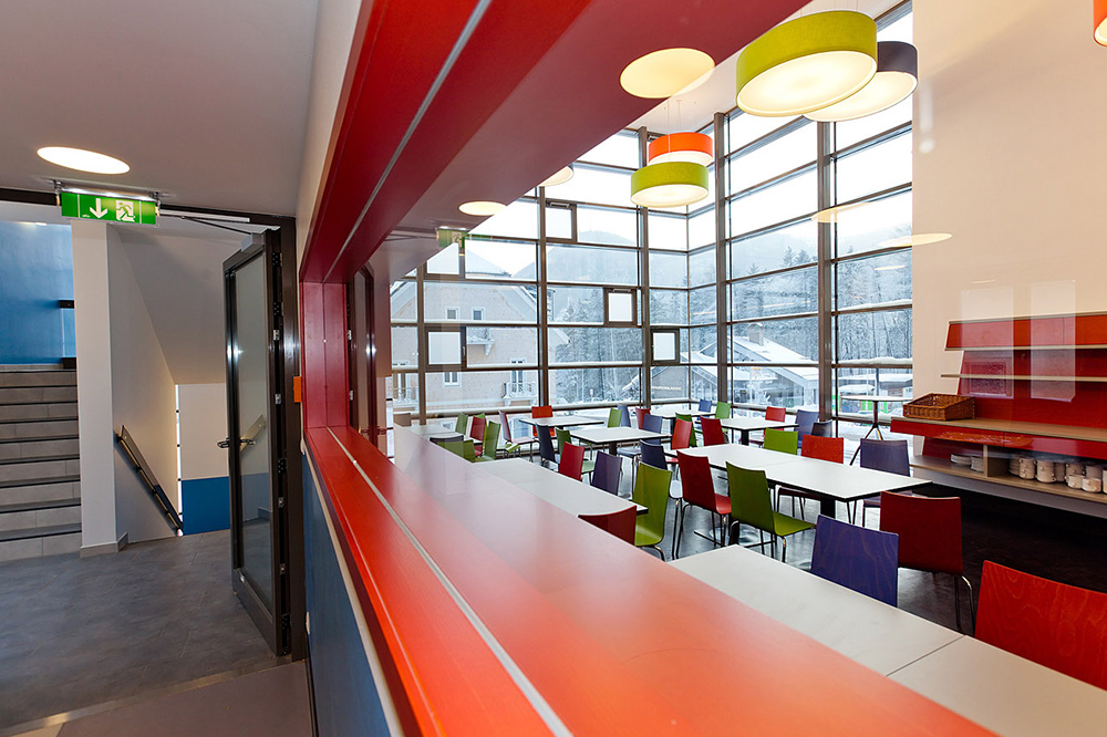 restaurant2.jpg